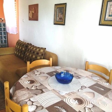 Apartmani Zmiric Primošten Екстериор снимка