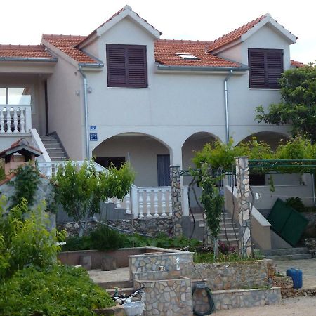 Apartmani Zmiric Primošten Екстериор снимка