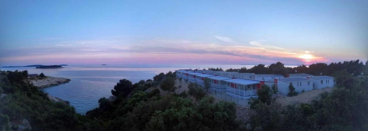 Apartmani Zmiric Primošten Екстериор снимка