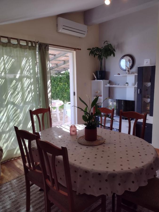 Apartmani Zmiric Primošten Екстериор снимка