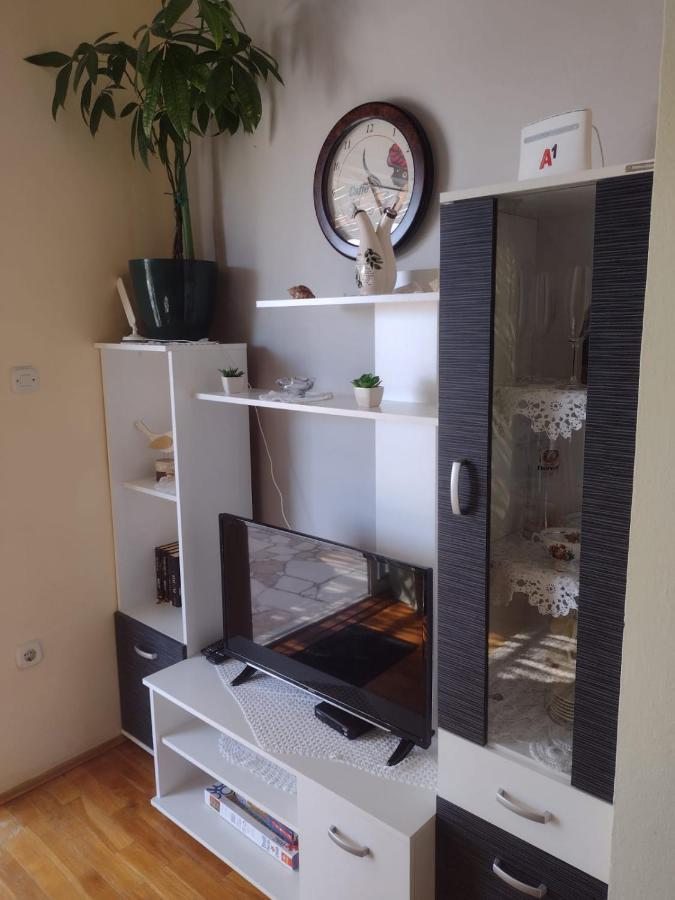 Apartmani Zmiric Primošten Екстериор снимка