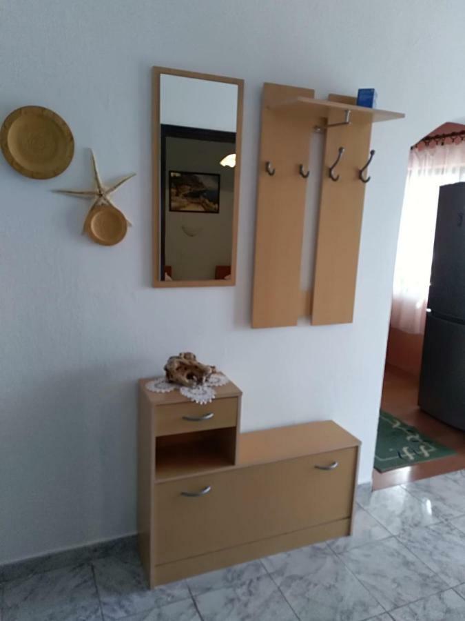 Apartmani Zmiric Primošten Екстериор снимка
