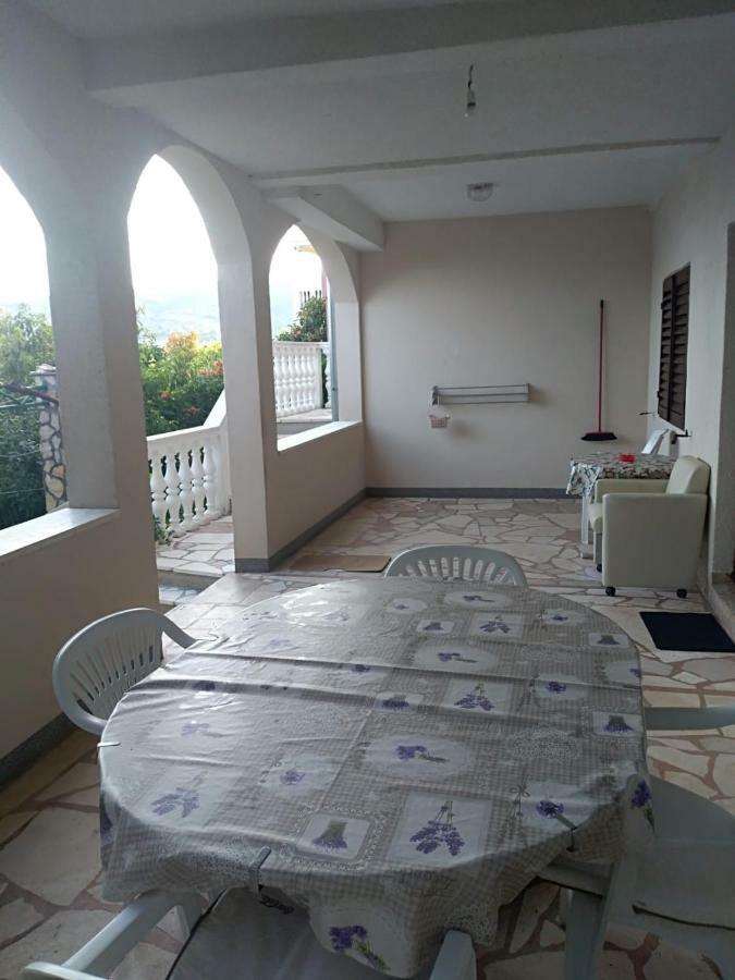 Apartmani Zmiric Primošten Екстериор снимка